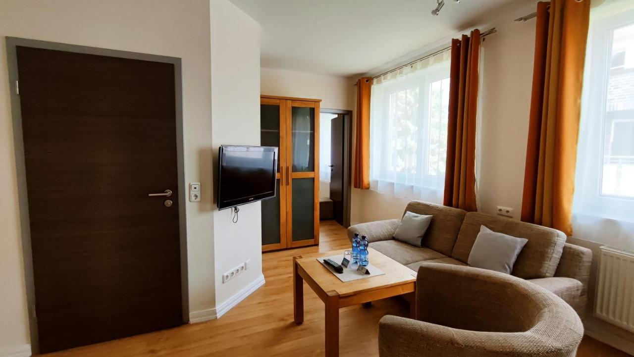 Pension Glueckstadt Exterior photo